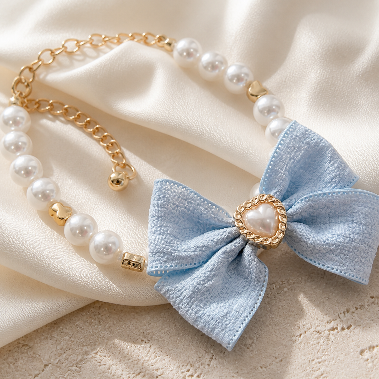 The Élodie Pearl Bow Collar